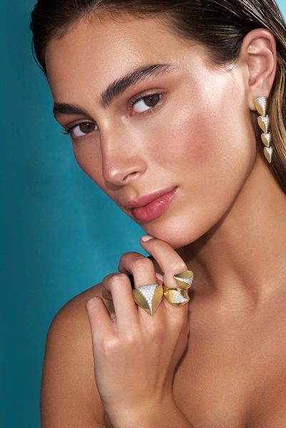 18Κ Polished Yellow Gold Long Ring with Diamonds