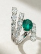 18K White Gold Ring with an Oval Emerald and Diamonds