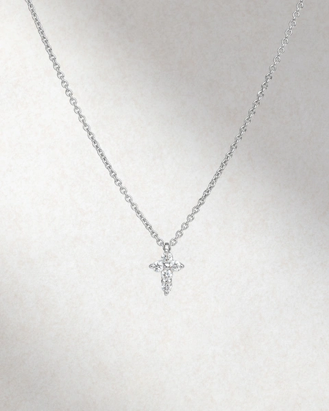 Cross with Chain in 18K White Gold with Brilliant-Cut Diamonds