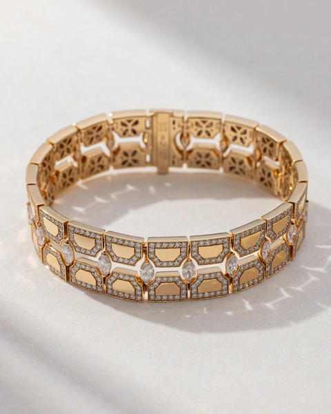 Bracelet in 18K Rose Gold with Brilliant and Navette Cut Diamonds