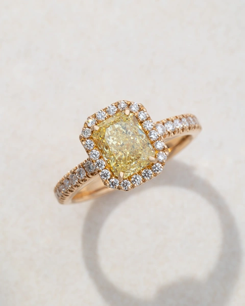 Δαχτυλίδι από 18Κ Ροζ Χρυσό με Radiant Fancy Yellow Διαμάντι και Μπριγιάν