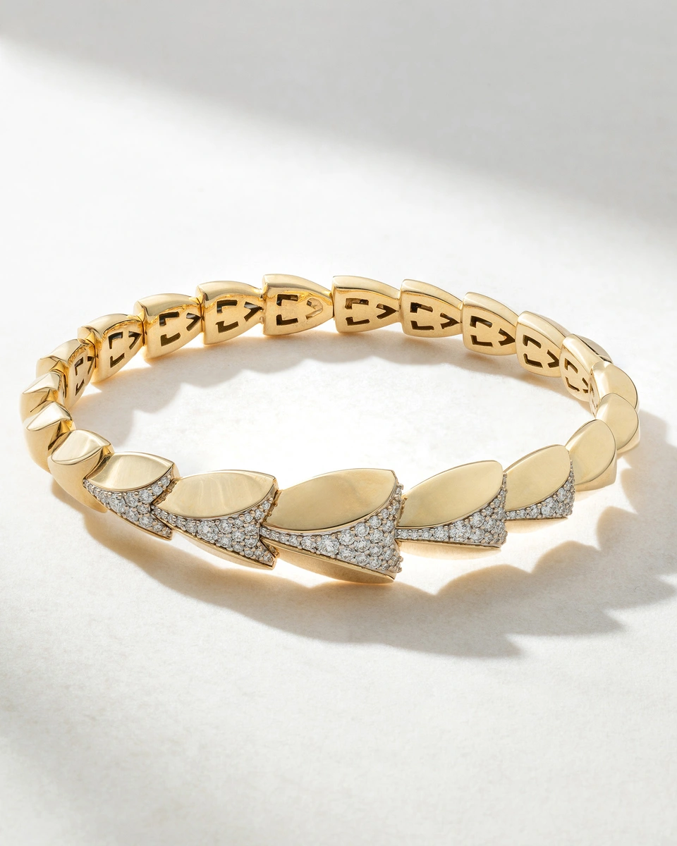 18K Yellow Gold Bracelet with Diamonds