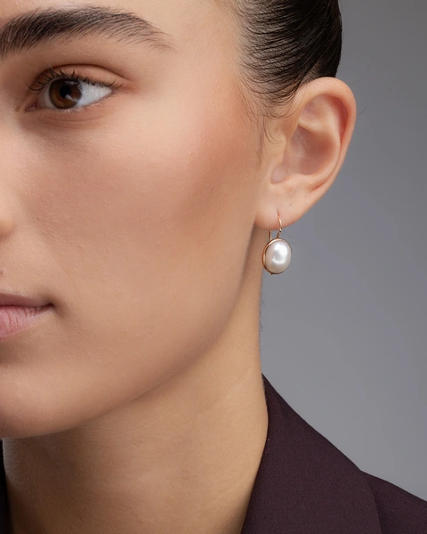 18K Rose Gold Earrings with Oval Pearls