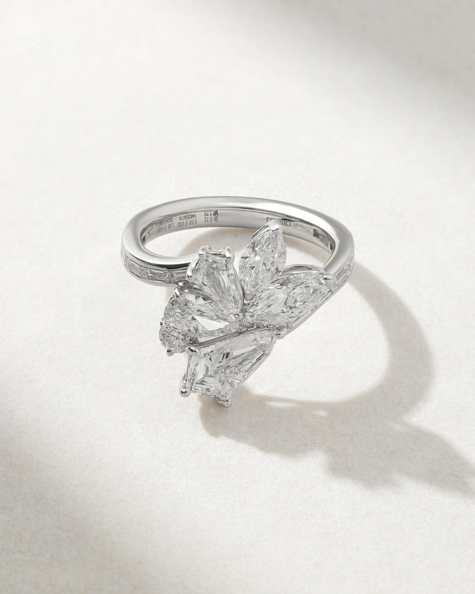 Δαχτυλίδι Λευκόχρυσο Κ18 με Μπριγιάν, Baguette, Marquise και Kite Διαμάντια