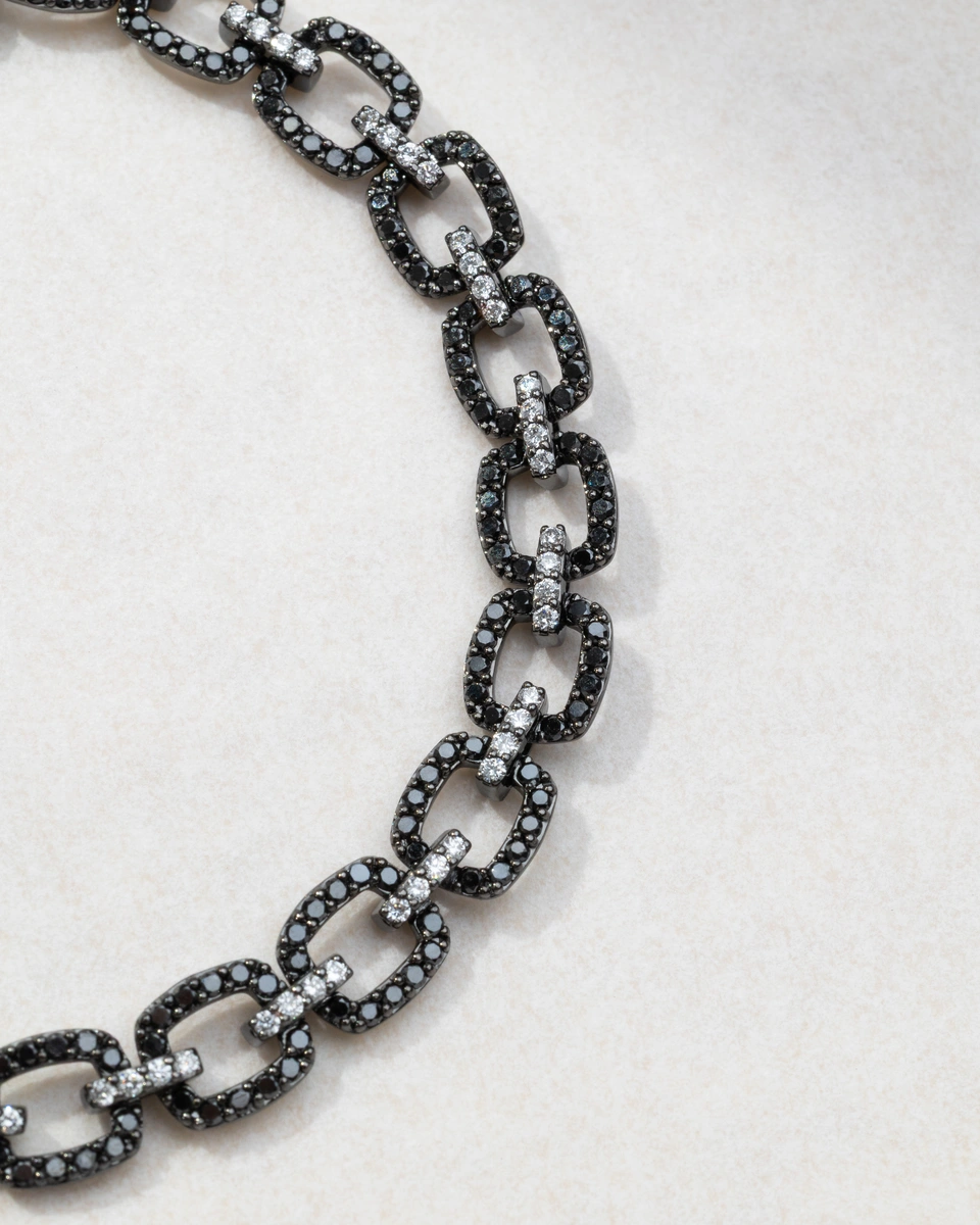 Βραχιόλι 18Κ Χρυσό με Black Finish και Λευκά & Μαύρα Μπριγιάν