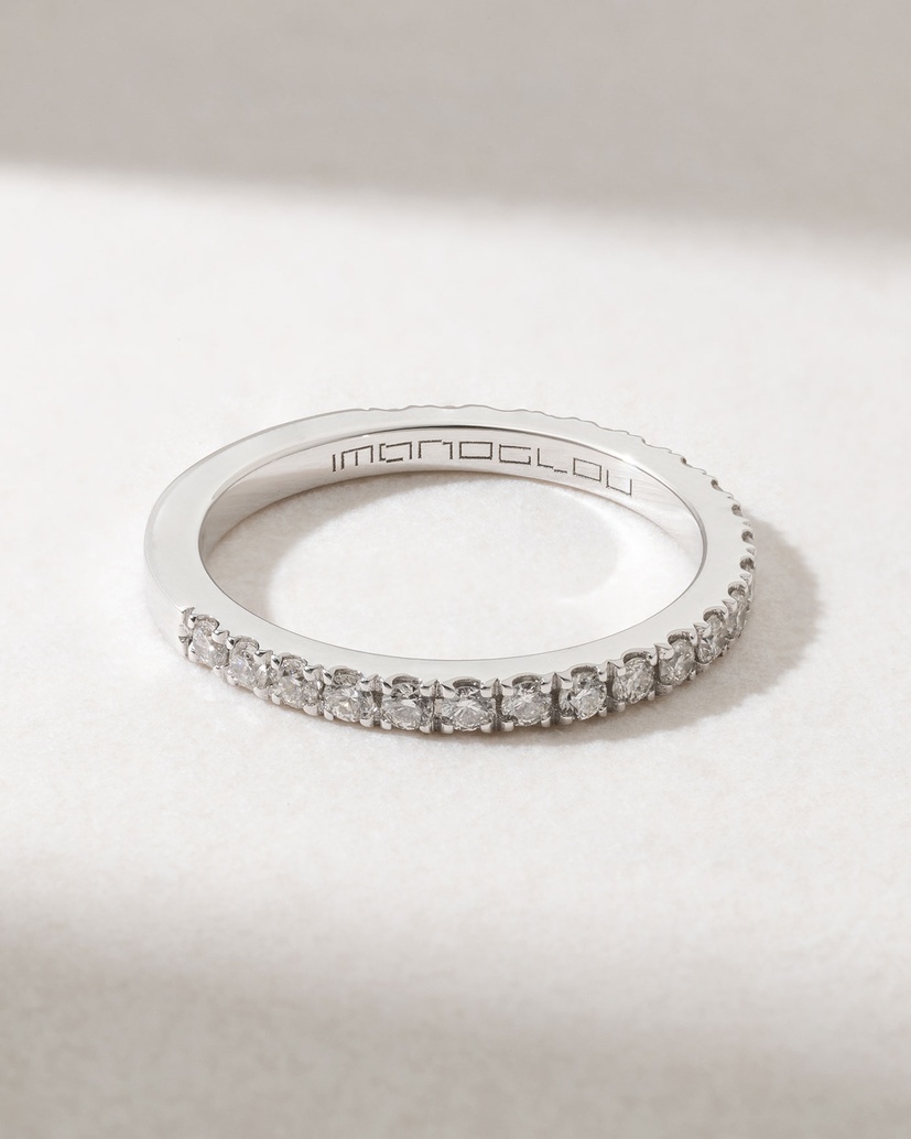 18K White Gold Eternity Ring with White Diamonds