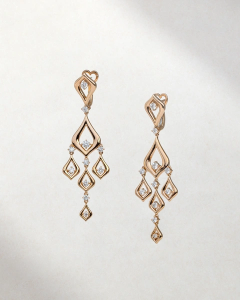 Drop Earrings in 18K Rose Gold with Brilliant-Cut Diamonds in a Unique Design