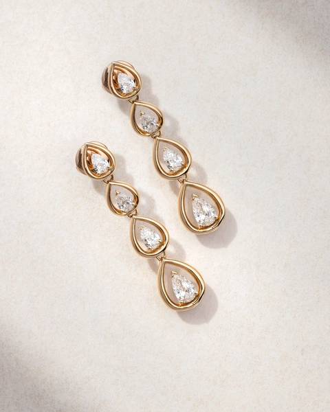 Long Earrings in 18K Rose Gold with Pear Shape Diamonds