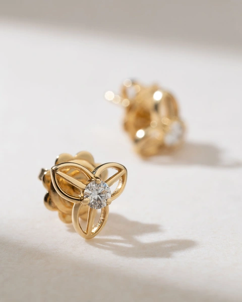 Blossom Earrings in 18K Yellow Gold with Diamonds