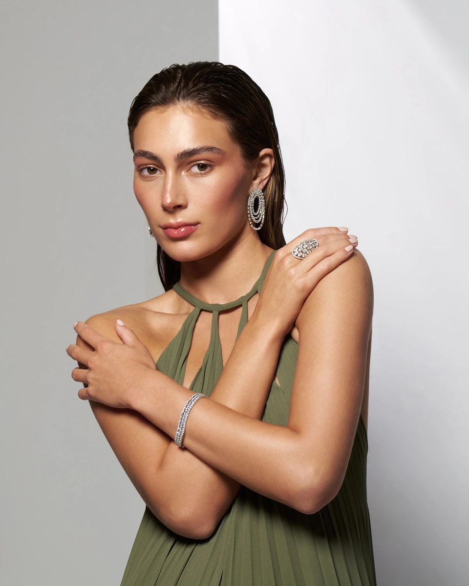 18K White Gold Oval Earrings with Brilliant, Asscher and Baguette Diamonds