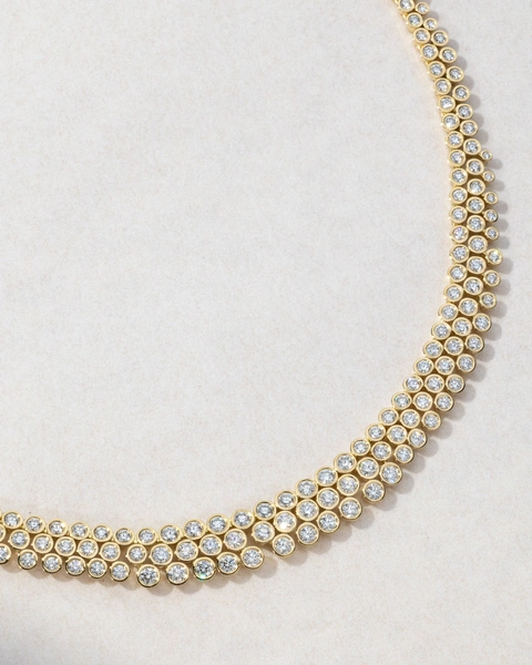 Unique 18K Yellow Gold Necklace with Brilliant-Cut Diamonds and Exceptional Shine