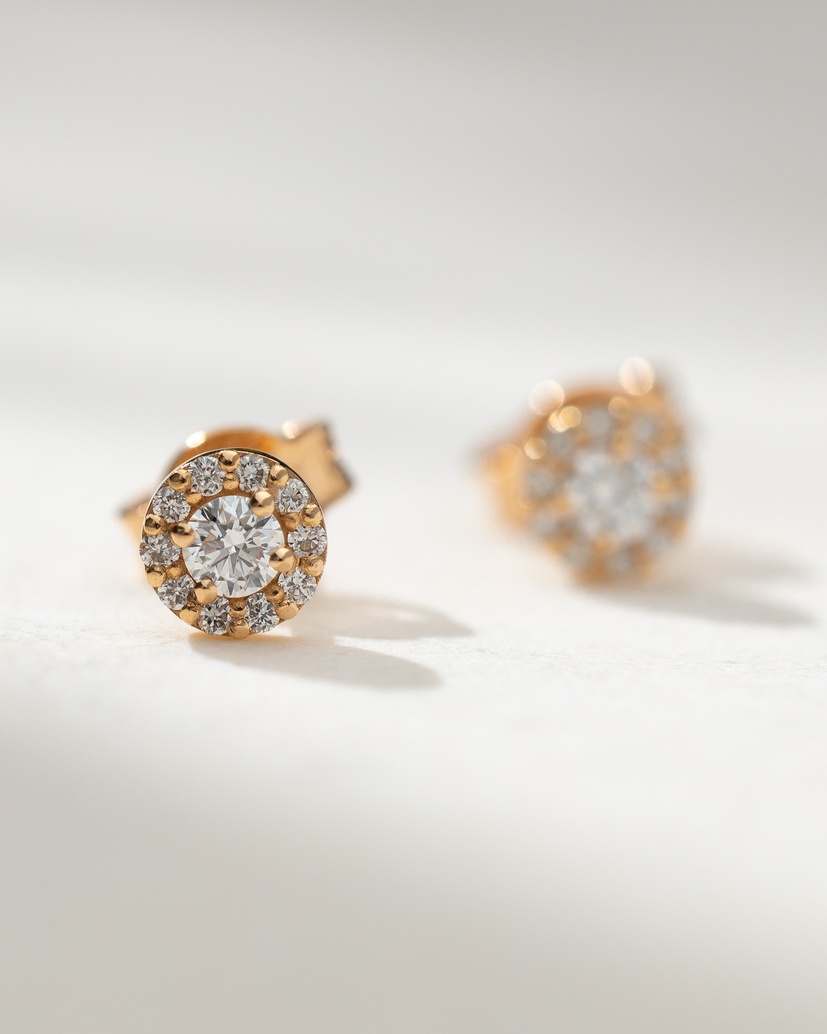 Solitaire Diamond Earrings with Halo in 18K Rose Gold