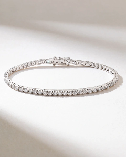 18K White Gold Tennis Bracelet with Premium Brilliant Cut Diamonds