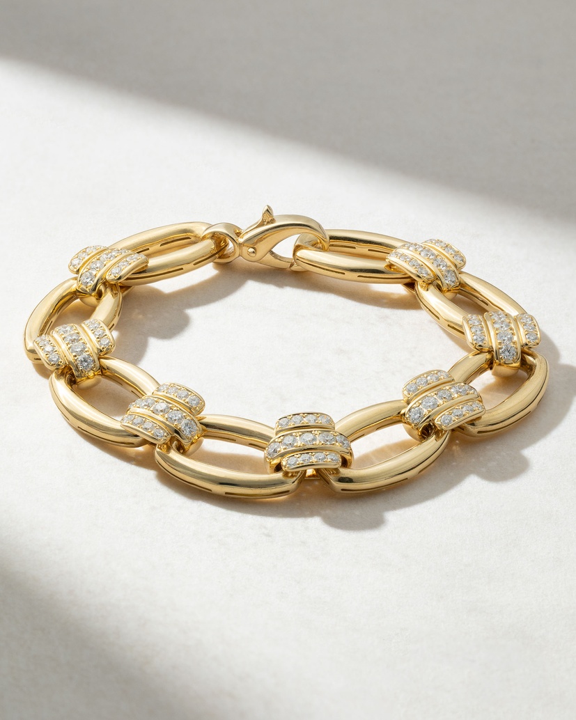18K Yellow Gold Link Bracelet with Diamonds - Image 2