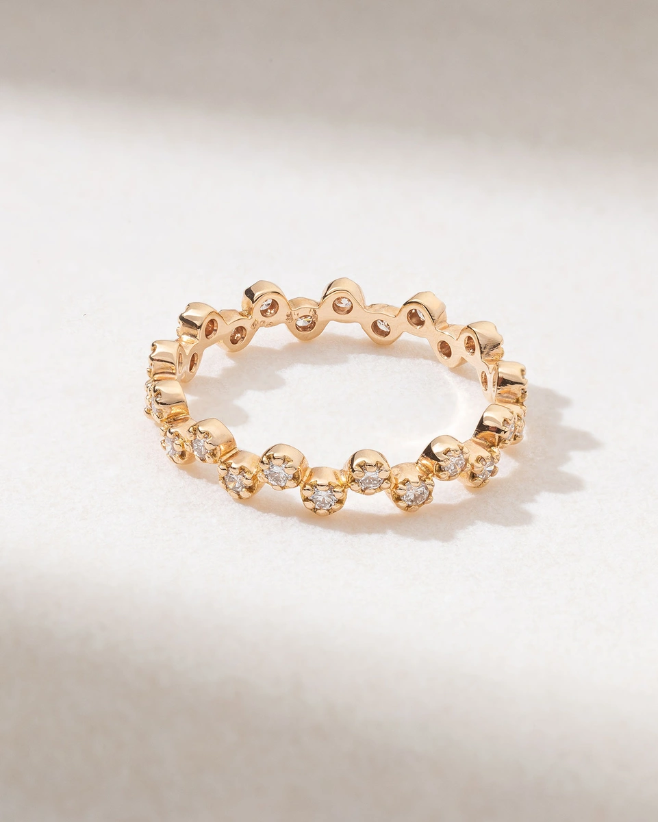 18K Rose Gold Playful Ring with Brilliant cut Diamonds