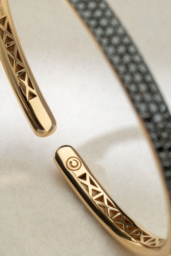 18K Rose Gold Cuff Bracelet with Black Brilliant Cut Diamonds