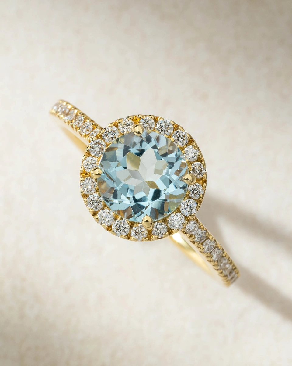 18Κ Yellow Gold Ring with Brilliants and Aquamarine