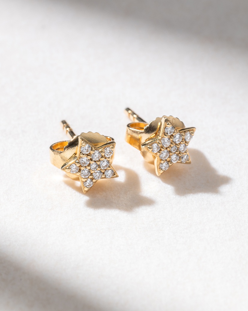 18K Yellow Gold Diamond Star Earrings - Image 1