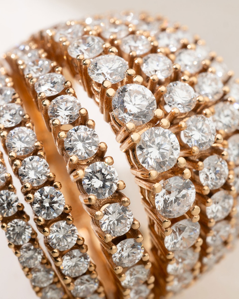 Impressive 18K Rose Gold Ring with Diamond Layers