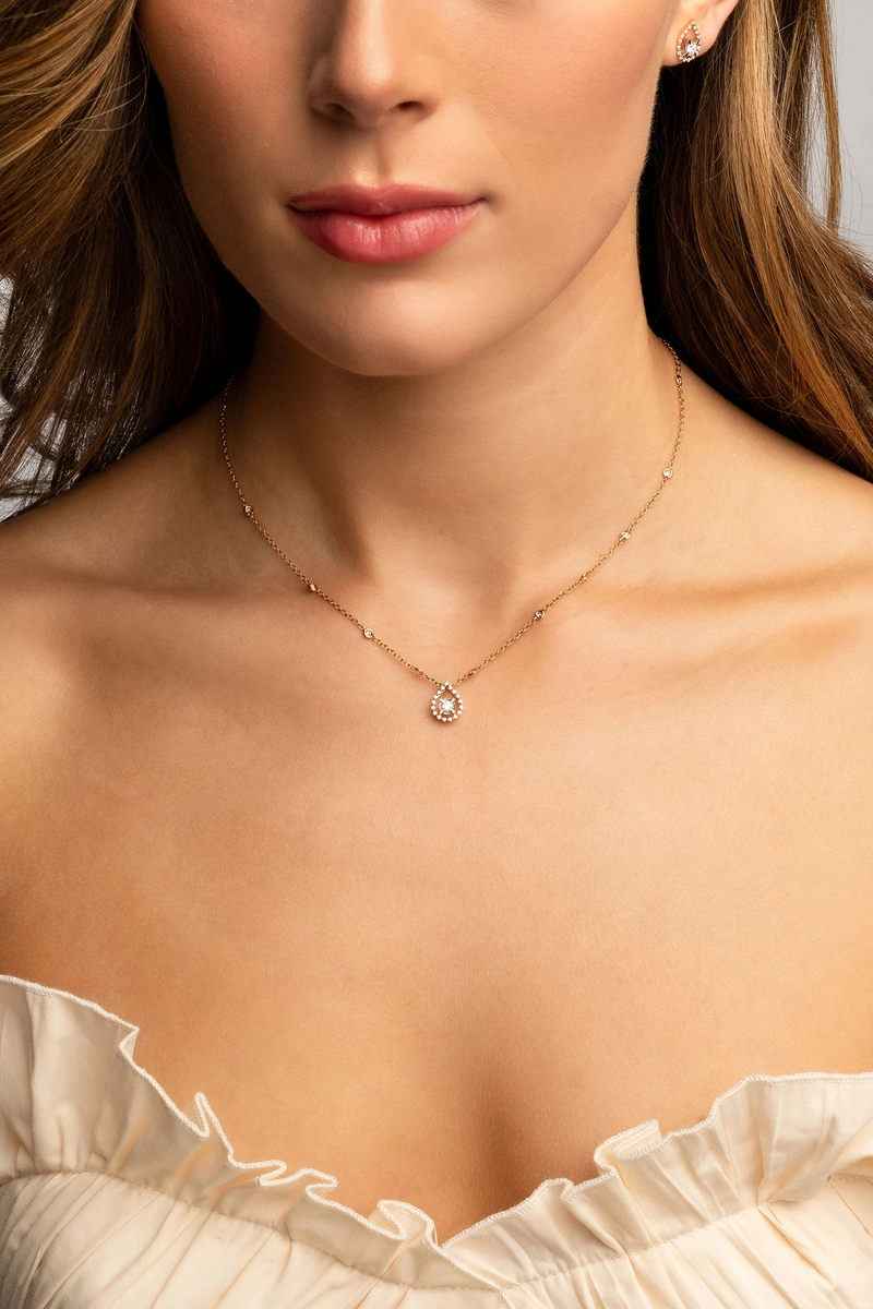 18K Rose Gold Necklace with a Pear Shaped Pendant and Brilliant Diamonds