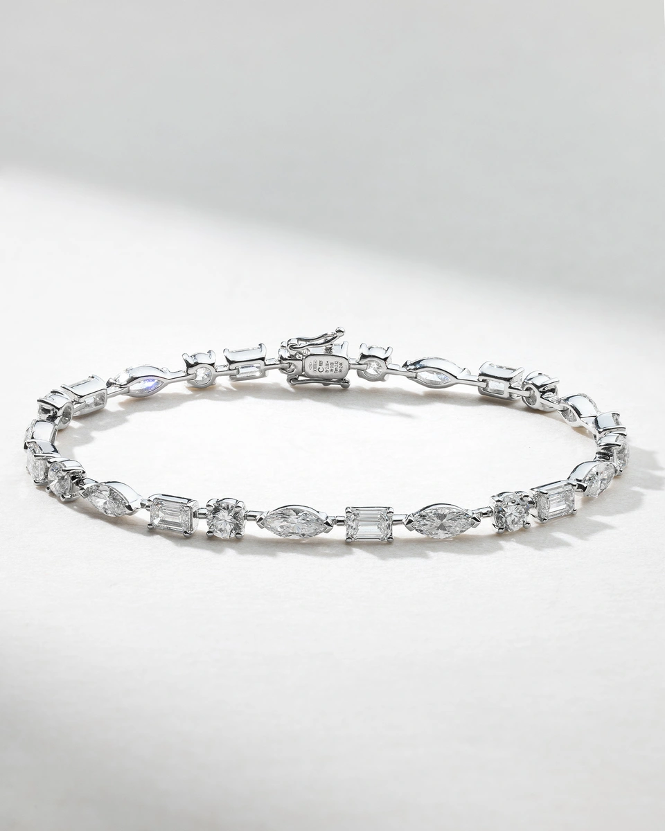 Tennis Bracelet with Exquisite Fancy cut Diamonds