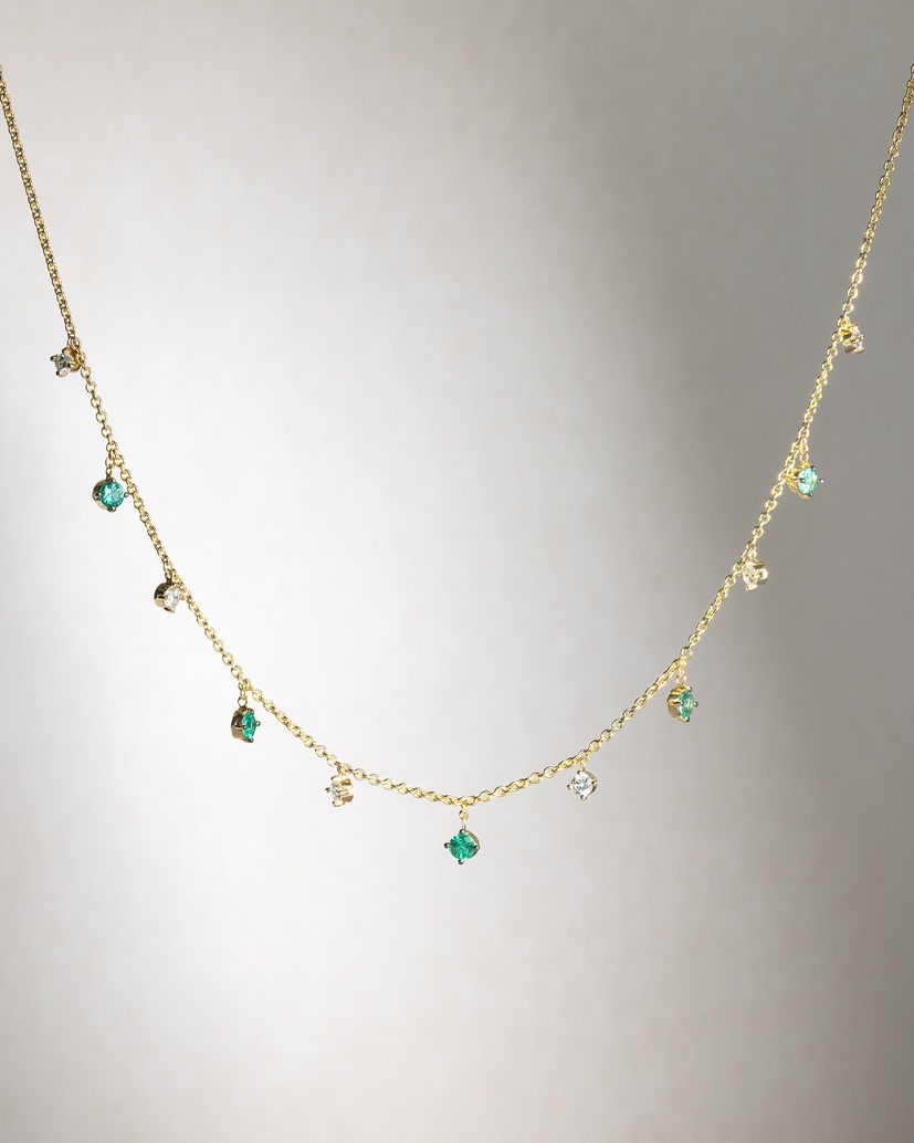 18K Yellow Gold Chain with Brilliant cut Diamonds and Emeralds - Image 1