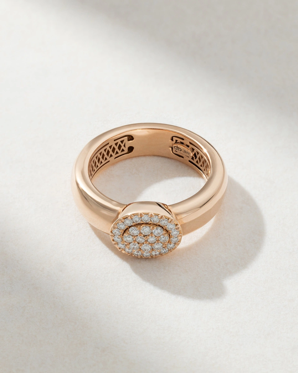 18Κ Rose Gold Ring with Oval Diamond Center