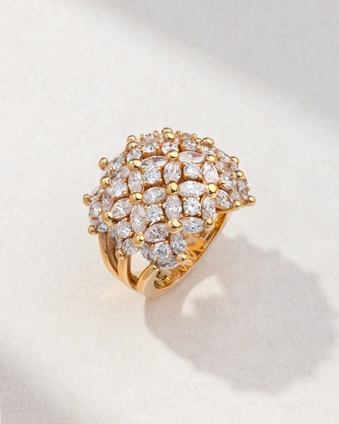 Ring in 18K Rose Gold with Marquise and Brilliant Cut Diamonds