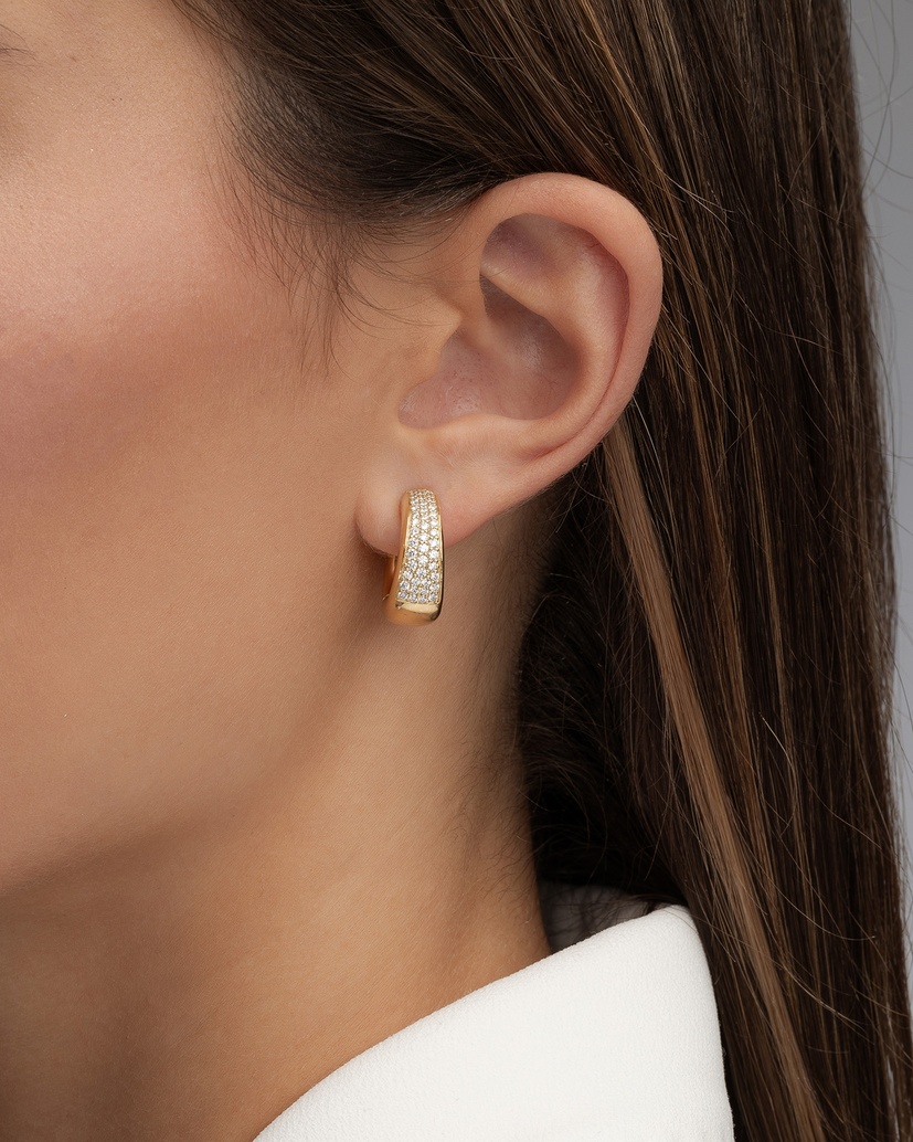 18 Karat Yellow Gold Hoop Earrings with Brilliant Diamonds