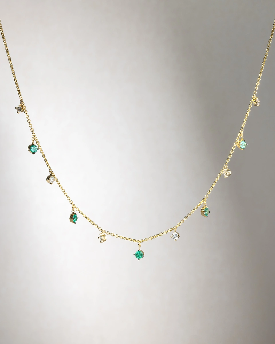 18K Yellow Gold Chain with Brilliant cut Diamonds and Emeralds