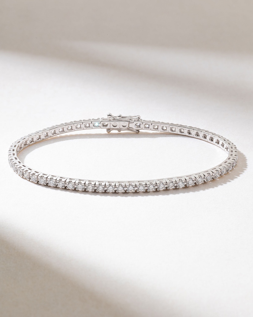 18K White Gold Tennis Bracelet with Premium Brilliant Cut Diamonds