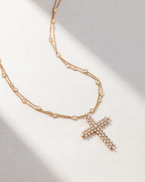 Cross in 18K Rose Gold with Brilliant-Cut Diamonds