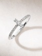 18K White Gold Minimal Ring with Brilliant cut Diamonds