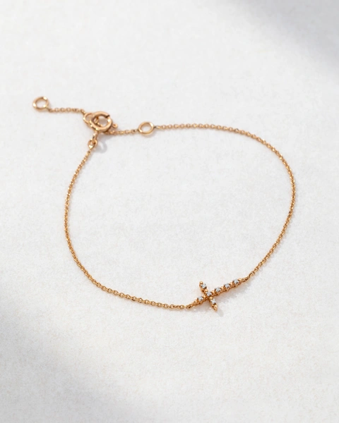 Bracelet in 18K Rose Gold with Brilliant Diamonds in Cross Design