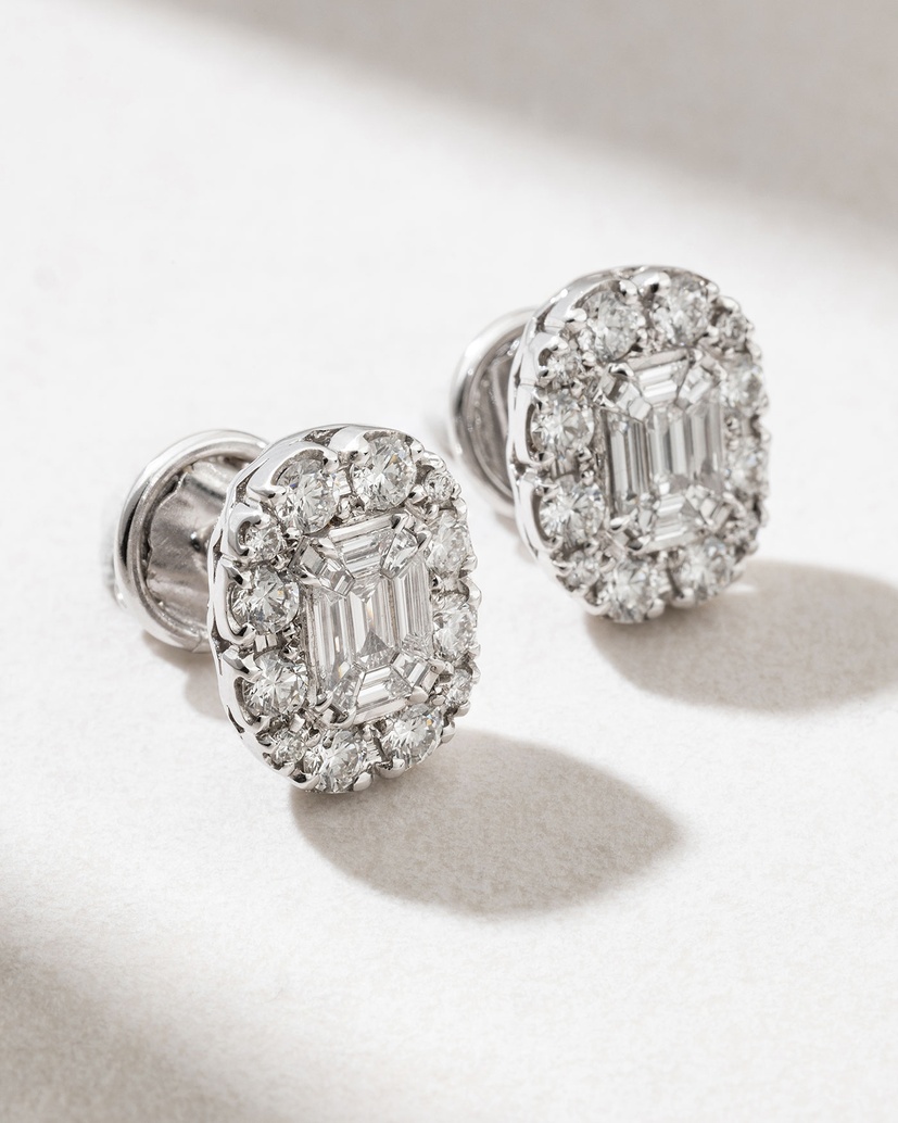 18K White Gold Oval Studs with Trapezoid and Brilliant Diamonds