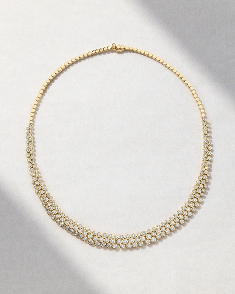 Unique 18K Yellow Gold Necklace with Brilliant-Cut Diamonds and Exceptional Shine