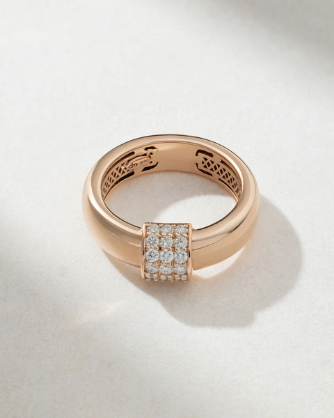 18Κ Rose Gold Ring with Diamond Center